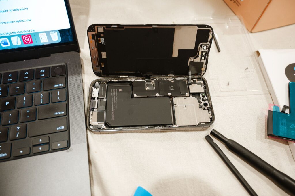 iPhone 18 Pro Max: Väčšia batéria, ale aj vyššia hmotnosť. Fanúšikovia nebudú nadšení