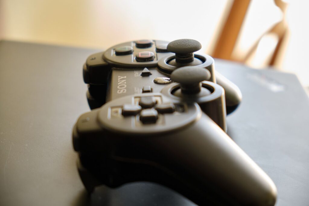 September 2026: Tieto hry si stiahnete zadarmo na Epic Games a PlayStation Plus