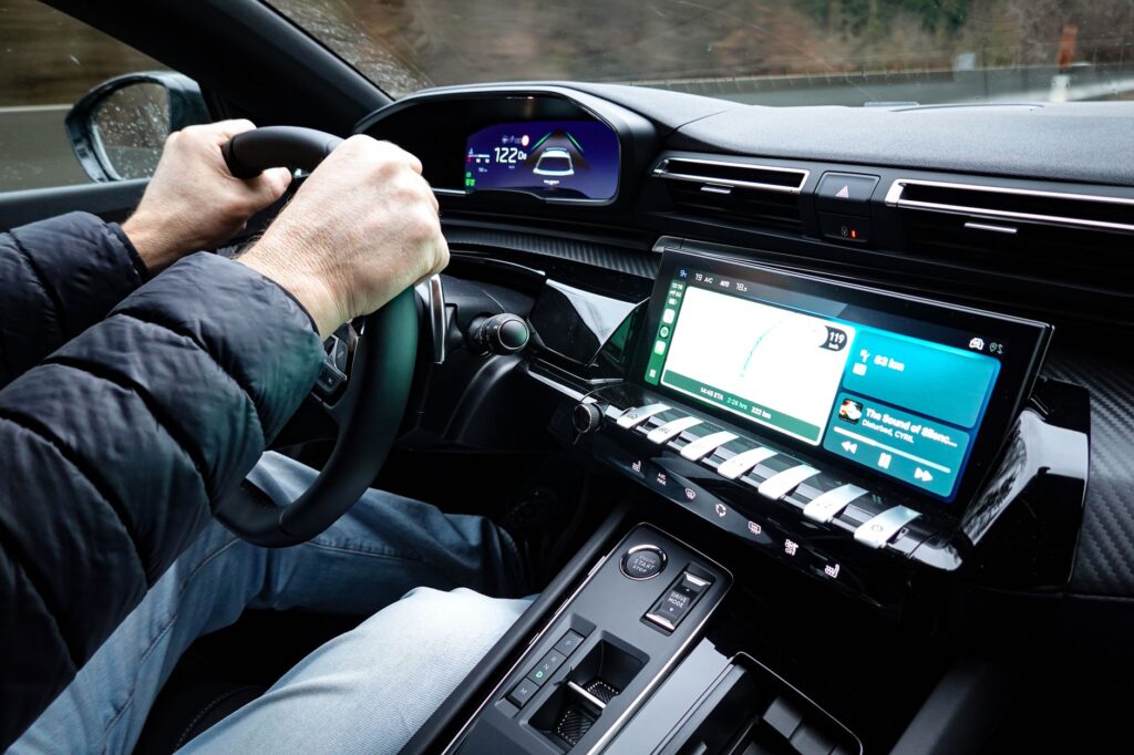 Omoda 7 SHS: Plug-in hybrid, ktorý sa spolieha na elektrinu