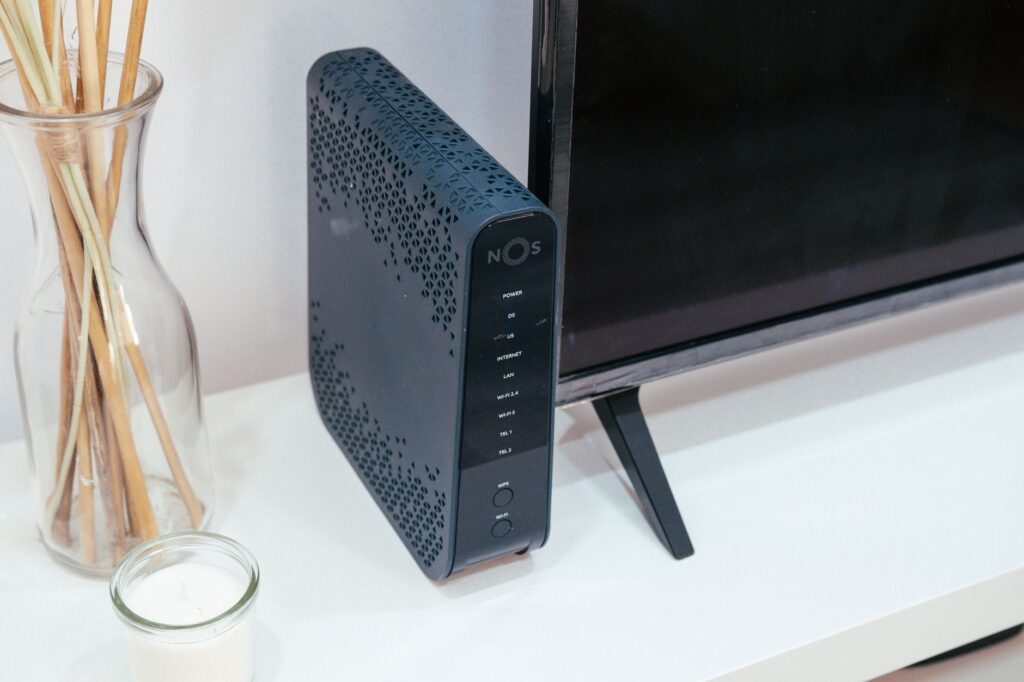 Týždenný prehľad: Operátori menia ponuky internetu a televízie, prichádza nový Windows