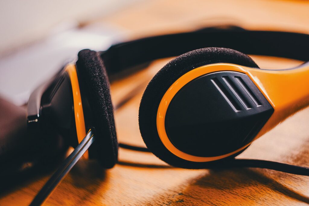 Otvorené slúchadlá: Riešenie pre tých, ktorým prekážajú klasické in-ear modely