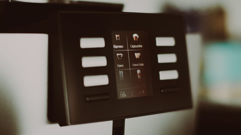 Beko Caffe Experto CEG 7304 X: plnoautomatický kávovar do každej kuchyne