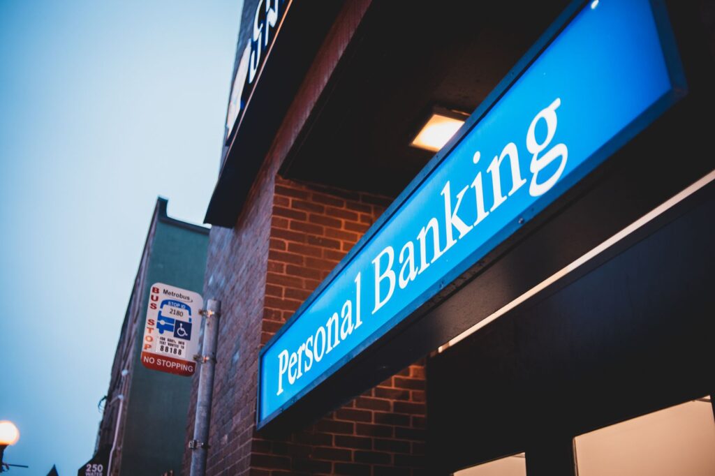 UniCredit Bank zvyšuje poplatky: nový cenník prinesie viac výdavkov
