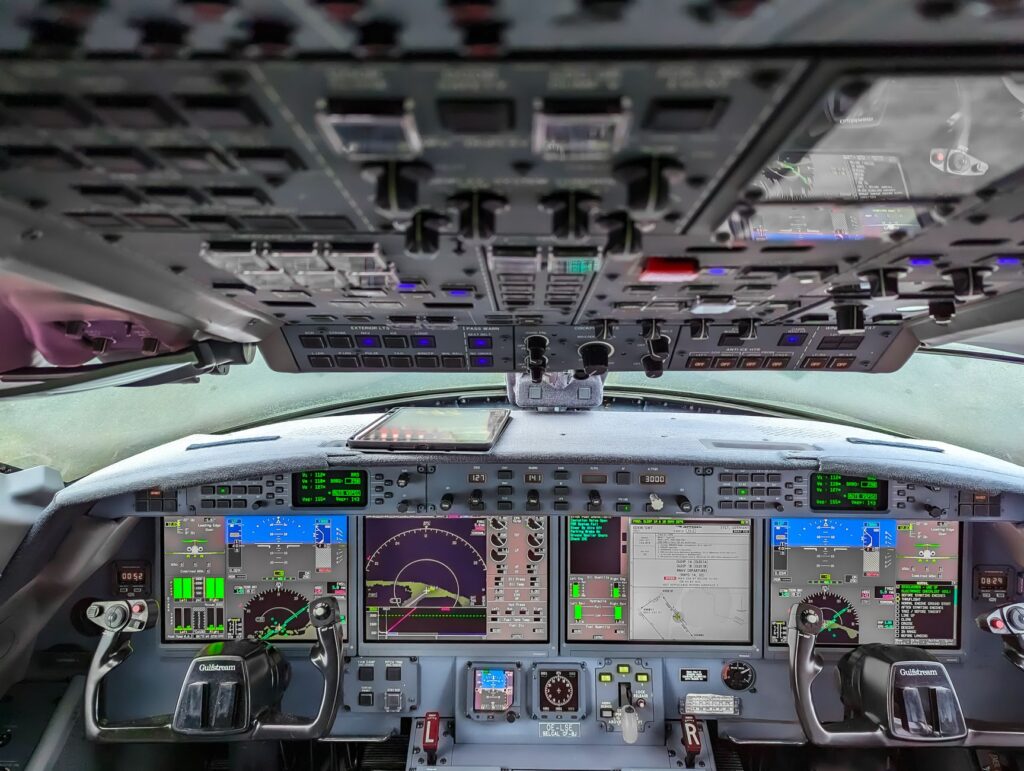 Pilot omylom spustil poplach: stačila jedna chyba v kóde